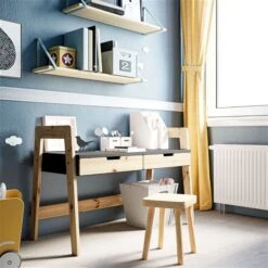 Nature Kid Cory Schreibtisch Anthrazit/natur Höhenverstellbar, Aus Kiefer Und MDF -Kinder Geschäft 100178 tisch cory anthrazit ambiente 1 2k quadrat