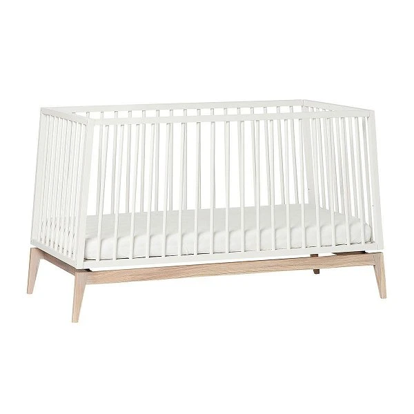 Leander Luna Babybett 70x140 Cm Weiß/Eiche 5 Leander Luna Babybett 70x140 Cm Weiß/Eiche – Bild 3