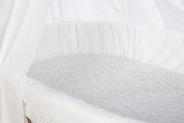 Mionido Stubenwagen Lisa Natur Paisley Hellgrau Mit Garnierung, Matratze Und Matratzenbezug 8 Mionido Stubenwagen Lisa Natur Paisley Hellgrau Mit Garnierung, Matratze Und Matratzenbezug – Bild 6