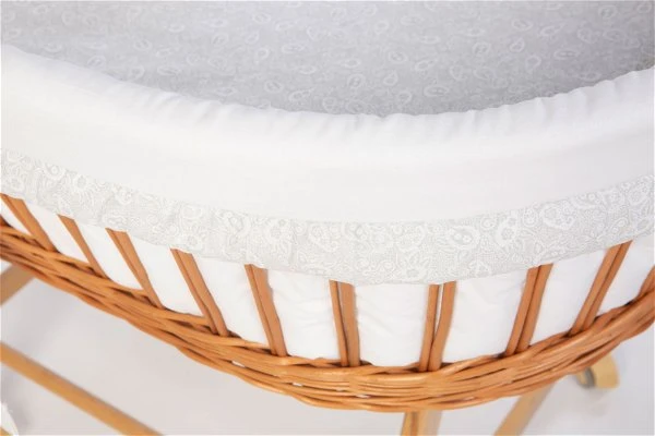 Mionido Stubenwagen Lisa Natur Paisley Hellgrau Mit Garnierung, Matratze Und Matratzenbezug 6 Mionido Stubenwagen Lisa Natur Paisley Hellgrau Mit Garnierung, Matratze Und Matratzenbezug – Bild 4