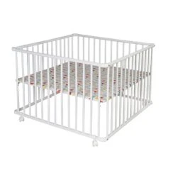 Schardt Laufgitter Basic Buche Massiv Weiß 100 X 100 Cm, Mit Laufrollen, Folie Sternchen Rot -Kinder Geschäft basic 100x100 weiss prisma 6