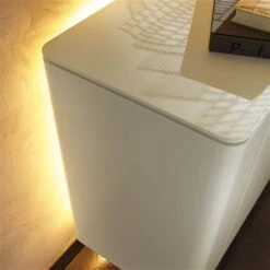 Hülsta Gentis Wohn-Kombi 7 - Akzent Naturstamm Inkl. LED-Beleuchtung Vitrine -Kinder Geschäft beleuchtung detail 1