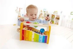 Hape Xylophon Und Hammerspiel E0305 5 Hape Xylophon Und Hammerspiel E0305 -Kinder Geschäft e0305 pound and tap bench child 3 1