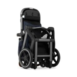 Joolz Day+ Kinderwagen Navy Blue Bundle -Kinder Geschäft joolz day seat folded 2 navy blue side 3