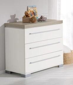 Paidi Kira Sparset Kreideweiß/Eiche-Nautik Babybett & Wickelkommode Inkl. Gratis Lieferung 8 Paidi Kira Sparset Kreideweiß/Eiche-Nautik Babybett & Wickelkommode Inkl. Gratis Lieferung -Kinder Geschäft kira kommode 3s schmal nautik 3