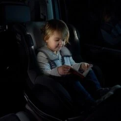 Britax Römer Dualfix ISense Autositz Golden Cognac 3 Monate-4 Jahre 9 Britax Römer Dualfix ISense Autositz Golden Cognac 3 Monate-4 Jahre -Kinder Geschäft lifestyle cs dualfix isense modularsystem childincar lightson 2021 4