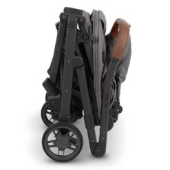 UPPAbaby Minu V2 Buggy Greyson Charcoal Melange 17 UPPAbaby Minu V2 Buggy Greyson Charcoal Melange -Kinder Geschäft minu22 gry folded latch 3586x4903 5ae7b13