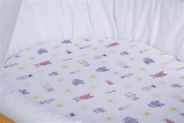 Mionido Stubenwagen Maxi Weiß Pyjamabär Gelb Mit Garnierung, Matratze Und Matratzenbezug 5 Mionido Stubenwagen Maxi Weiß Pyjamabär Gelb Mit Garnierung, Matratze Und Matratzenbezug – Bild 3