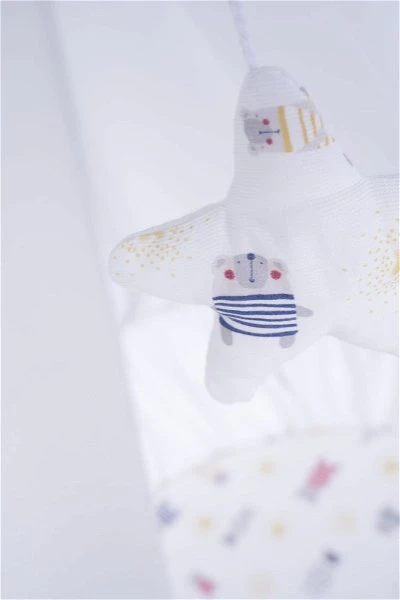 Mionido Stubenwagen Maxi Weiß Pyjamabär Gelb Mit Garnierung, Matratze Und Matratzenbezug 6 Mionido Stubenwagen Maxi Weiß Pyjamabär Gelb Mit Garnierung, Matratze Und Matratzenbezug – Bild 4