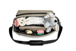 Moon Premium Wickeltasche Mud Mit Wickelauflage, Geldtasche & Befestigungssystem -Kinder Geschäft moon k23 messengerbag mud 0547