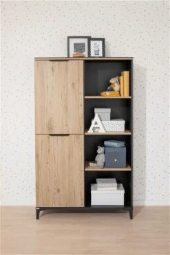Paidi Tomke Regal 8 Fächer - 2 Türen Links Naturschwarz/Eiche-Bordeaux-Nachbildung 5 Paidi Tomke Regal 8 Fächer - 2 Türen Links Naturschwarz/Eiche-Bordeaux-Nachbildung -Kinder Geschäft paidi tomke regal 2t links 1005